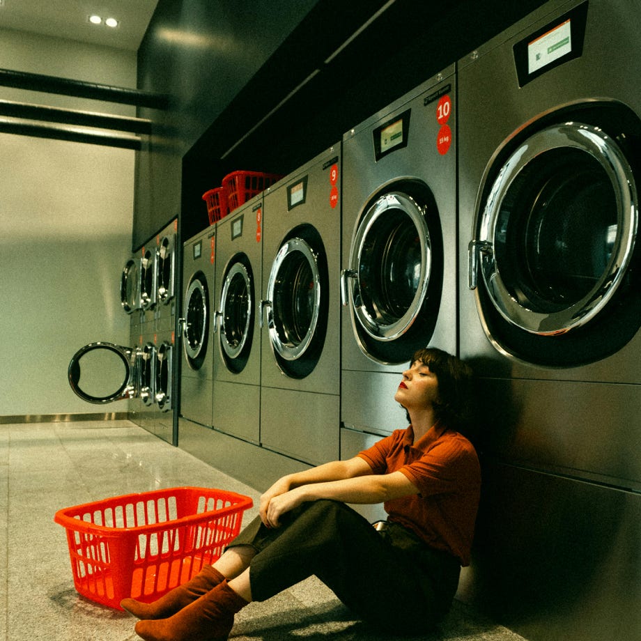 Photos gratuites de être assis, femme caucasienne, gens